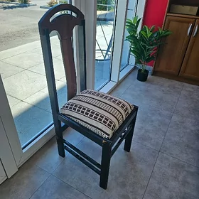 otyrgyc    stul