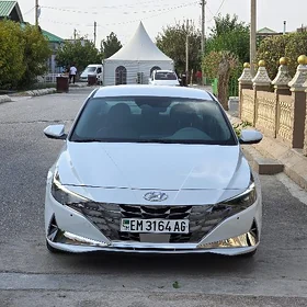 Hyundai Elantra 2021