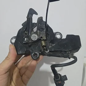 Lexus ES 2016-2018 Kapot Zamok