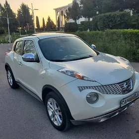 Nissan JUKE 2012