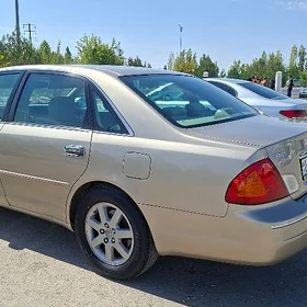 Toyota Avalon 2001