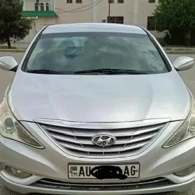 Hyundai Sonata 2011