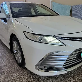 Toyota Camry 2023