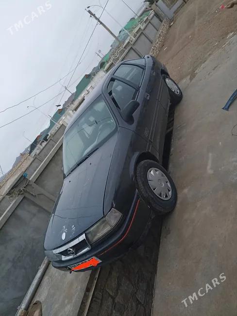 Opel Vectra 1989 - 1
