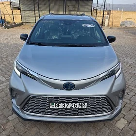 Toyota Sienna 2023