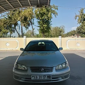 Toyota Camry 2000