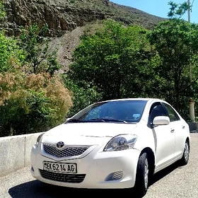 Toyota Yaris 2008