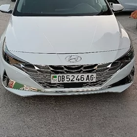 Hyundai Elantra 2021