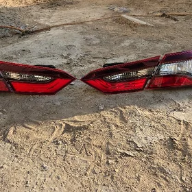 Toyota Camry 2018-2022 Fara