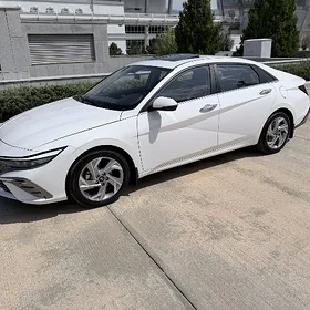Hyundai Elantra 2025