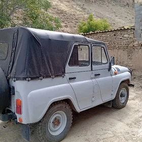 UAZ Profi 2008