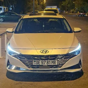 Hyundai Elantra 2021