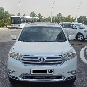 Toyota Highlander 2011