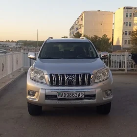 Toyota Land Cruiser Prado 2012