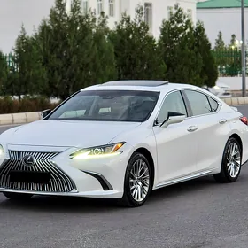 Lexus ES 350 2019