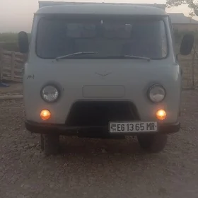 UAZ Profi 1992