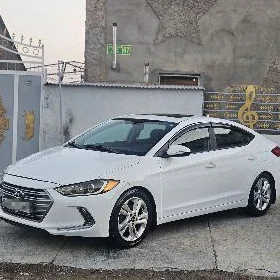 Hyundai Elantra 2016