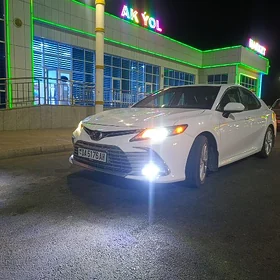 Toyota Camry 2023