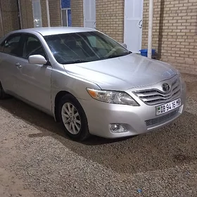 Toyota Camry 2010