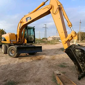 Caterpillar 320 Series 2004