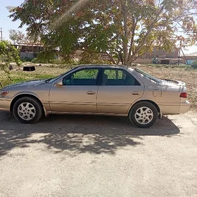 Toyota Camry 2000