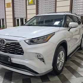 Toyota Highlander 2023