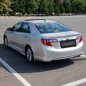 Toyota Camry 2012