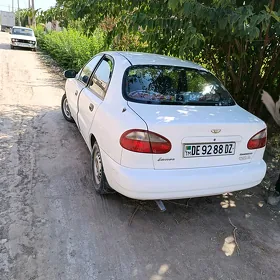 Daewoo Lanos 1998