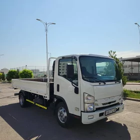 Mitsubishi Fuso 2023