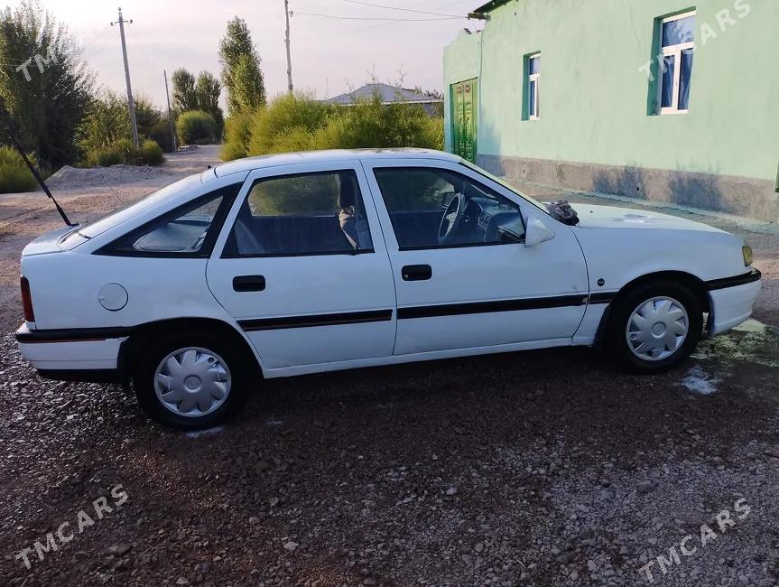 Opel Vectra 1990 - 1