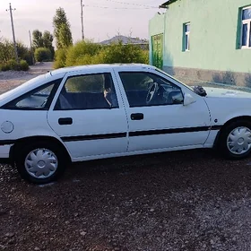 Opel Vectra 1990