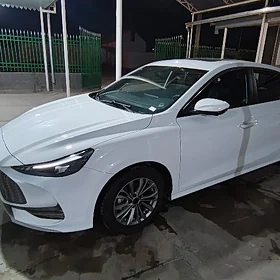 MG 5 2025