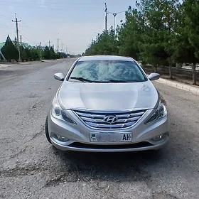 Hyundai Sonata 2011