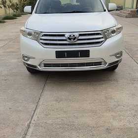 Toyota Highlander 2013
