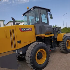 XCMG LW300F 2026