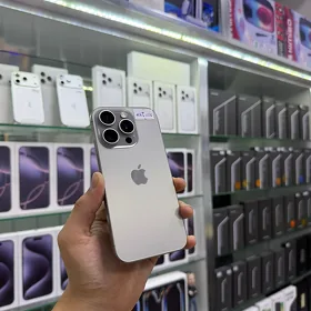 iPhone 15 pro. 256gb. 86%