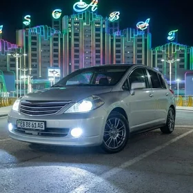 Nissan Versa 2012