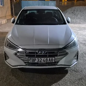 Hyundai Elantra 2020