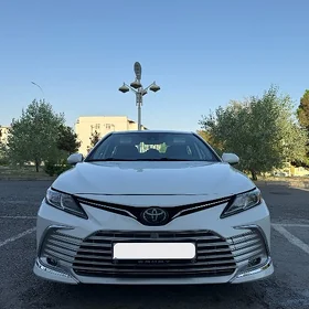 Toyota Camry 2020