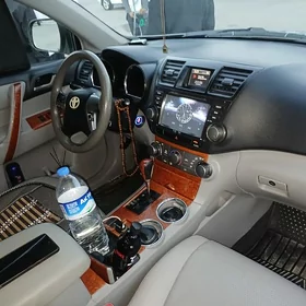 Toyota Highlander 2011