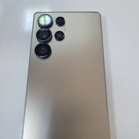Telefon S 25 ultra