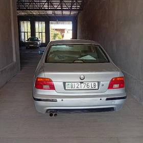 BMW E39 1998