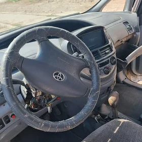 Toyota Previa 2001