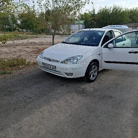 Ford Focus 2000