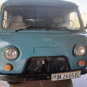 UAZ 2206 2000