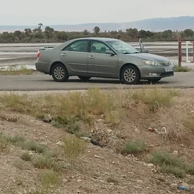 Toyota Camry 2004