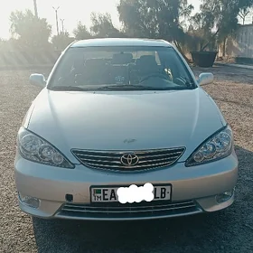 Toyota Camry 2004
