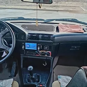 BMW 525 1990