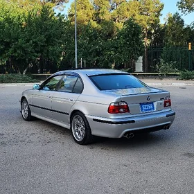 BMW E39 2000