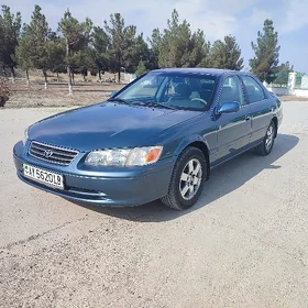 Toyota Camry 2001